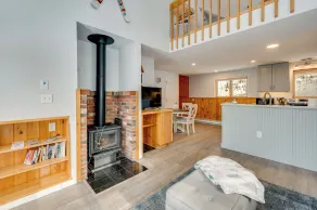 Sled, Ski & Hike! Mtn-view Condo in Thornton - Interiør