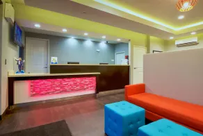 Days Inn & Suites by Wyndham Port Arthur - Réception
