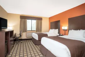 Baymont by Wyndham Lakeville - Chambre