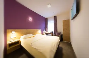Hotel Azenberg - Room