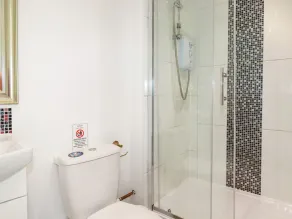 Peony Cottage - Bathroom
