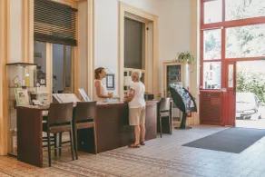 Terres de France - Appart'Hotel le Splendid - Reception