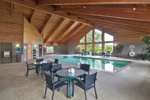 Boarders Inn & Suites by Cobblestone Hotels - Faribault - Pool