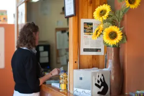 A Sunflower Stop Backpackers - Reception