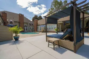 Pleasanton Courtyard Bed and Breakfast - Pool