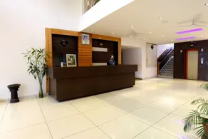 Hotel Vatika - the riverside resort - Reception