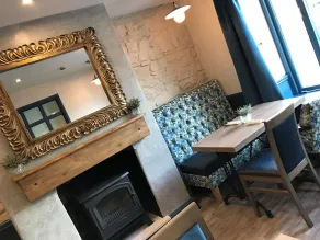 Falcon Hotel - Restaurant