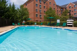 Staybridge Suites Tysons - McLean by IHG - Pool