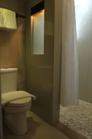 Rumah Batu Boutique Hotel - Bathroom
