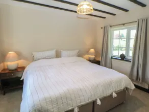 Pine Cottage - Camera