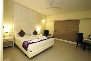 Hotel Om Tower & Revolving Restaurant - Room