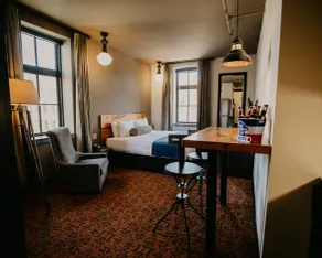 Brewhouse Inn and Suites - Chambre
