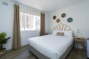 Manly Beachfront Apartment - Room