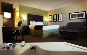 AmericInn by Wyndham Okoboji - Værelse