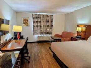 Travelodge by Wyndham Forsyth - Chambre