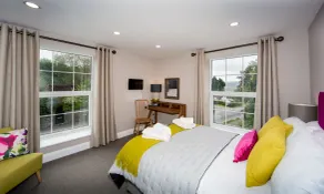 Darlington Arms by the airport - Free parking - Bar & Food - Chambre