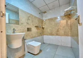 Ice Mist Pool Resort Munnar by VOYE HOMES - Bagno