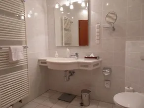 Hotel Garni Schick - Bathroom