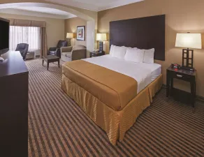 La Quinta Inn & Suites by Wyndham Livingston - Chambre