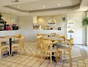 Econo Lodge Franklin - Restaurant