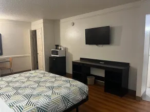 Studio 6 Suites Euless, TX – DFW West - Room