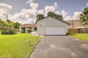 Lovely Lauderhill Retreat < 12 Mi to Beach! - Intérieur