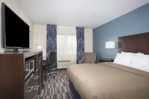 AmericInn by Wyndham Mount Pleasant - Zimmer