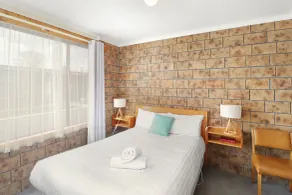 Kellraine Holiday Units - Room