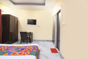 FabHotel Saltlake Palace - Nr Anandlok Hospital - Room