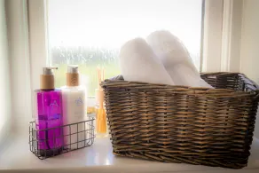 Garleton Lodge - Bathroom