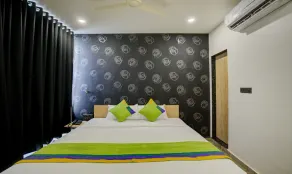 Treebo Grand Lotus - 3 km from Textile Market - Chambre