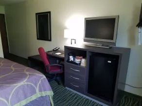 Super 8 by Wyndham Independence Kansas City - Chambre