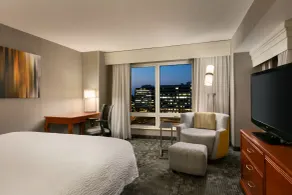 Courtyard by Marriott Tysons McLean - Habitación