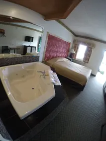 Luxe Inn and Suites - Chambre