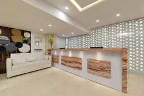 GOLDEN TREE - Reception