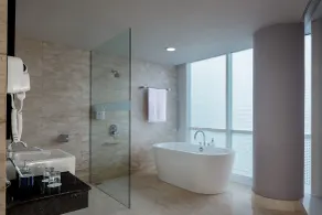 Aston Makassar Hotel & Convention Center - Bathroom