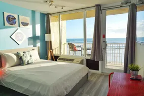 Pirates Cove Resort Studios! - Rom