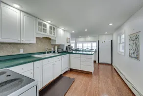 Lakefront Michigan Cottage - Deck, Grill & Kayaks! - Innvendig