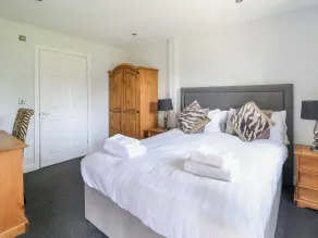 The Blacktail - Room