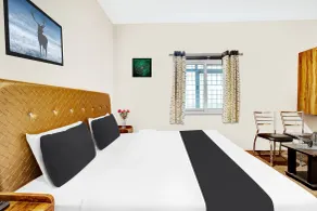 Collection O Dal Lake - Room