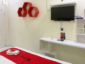 RedDoorz Syariah near PKOR Lampung - Room