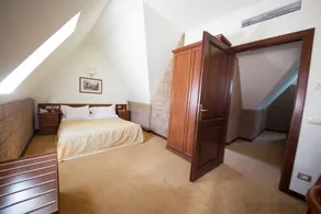 House of Dracula Hotel - Room