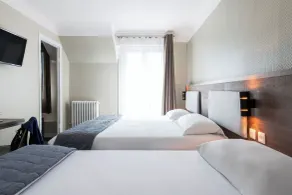 Hôtel Ambassadeur - Room