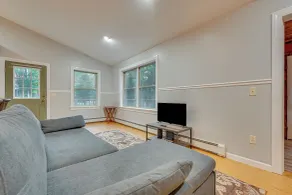 Cabin w/ Beach Access in Brant Lake: Dogs Welcome! - Innvendig