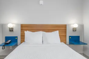 Microtel Inn & Suites by Wyndham Montgomery - Chambre