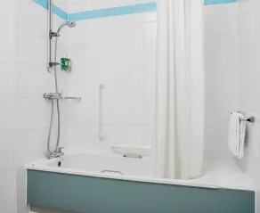 Leonardo Hotel Southampton - Baño