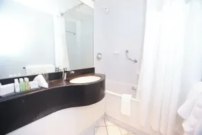 Crowne Plaza Manchester Airport by IHG - Room