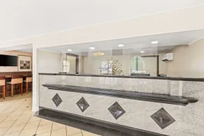Best Western Hazlet Inn - Réception