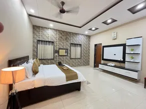 GoBravo 11 6BHK Farm with Pool Sohna Road Gurgaon  - Quarto