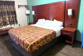 Hillcrest Motel By OYO Aurora IN Near Lawrenceburg - Rom